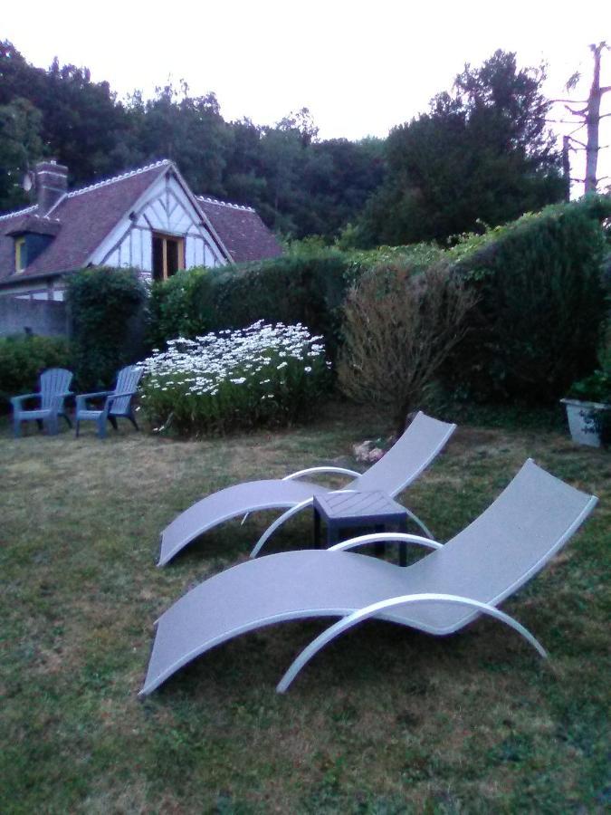 L'Ajoussienne 빌라 외부 사진